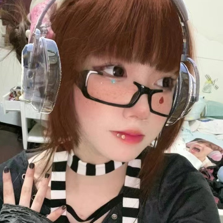 Y2K 黒ハーフフレームメガネ女性トレンディな眼鏡日本アニメ - Photo Booth Frame のレビューと価格