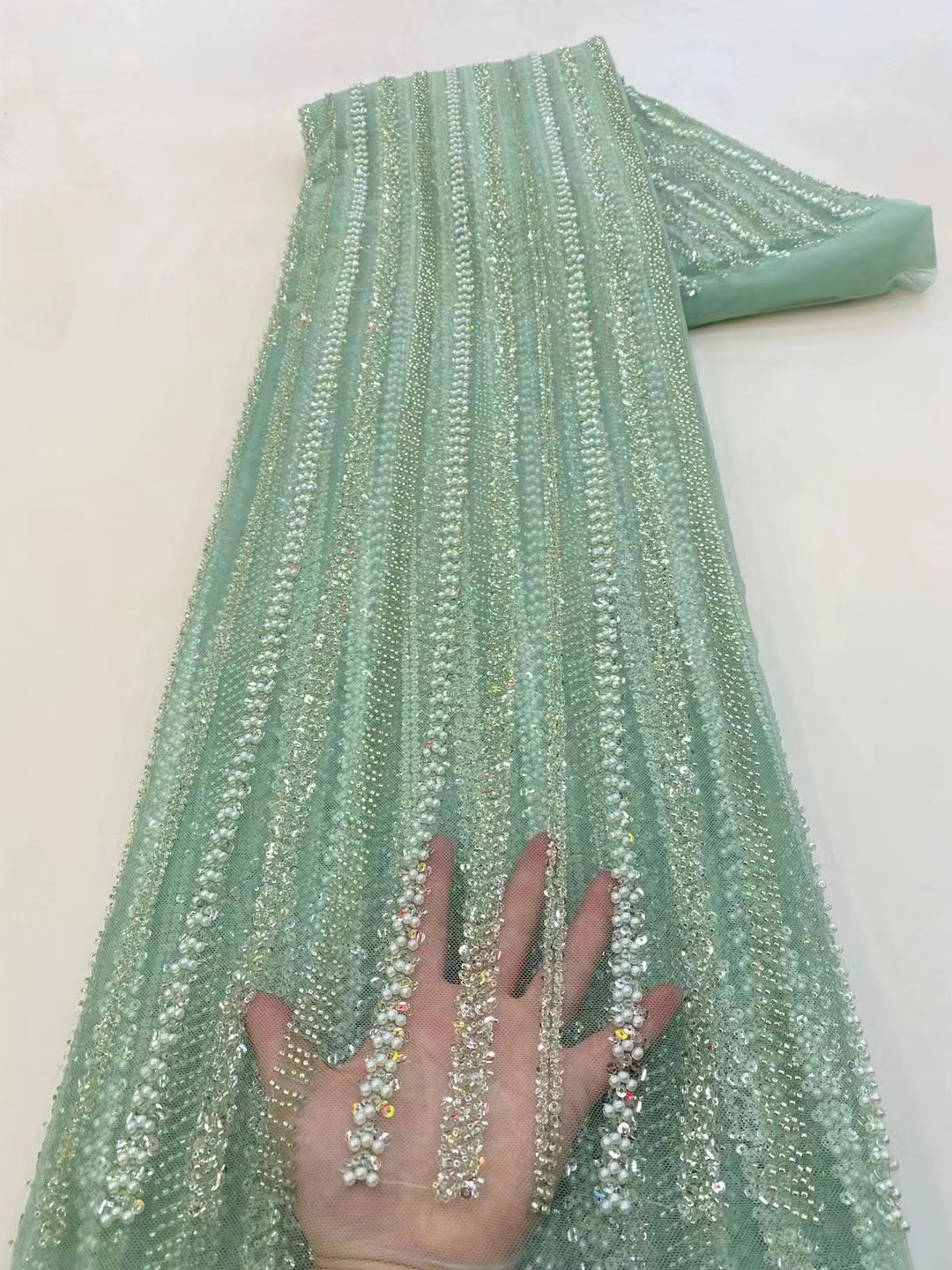 高品質のアフリカナイジェリア最新チュールレース生地、刺繍入り - Glitter Tablecloth のレビューと価格